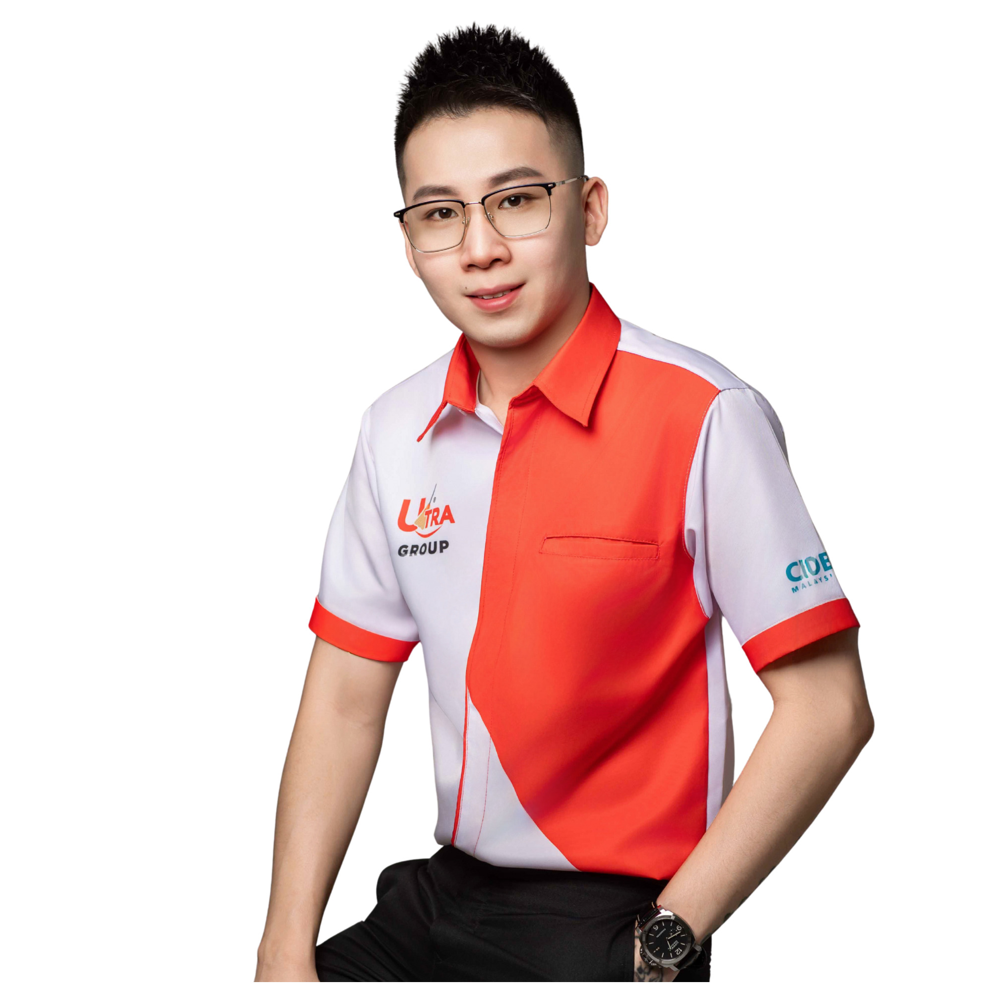 Aaron Ewe, Puchong Branch Director at Ultra Cleaning