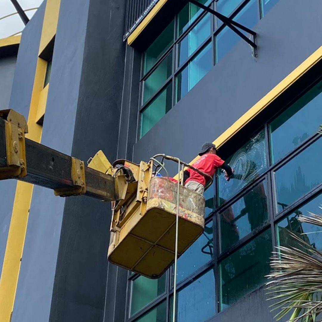 External high rise facade cleaning from an elevated work platform by Ultra Cleaning