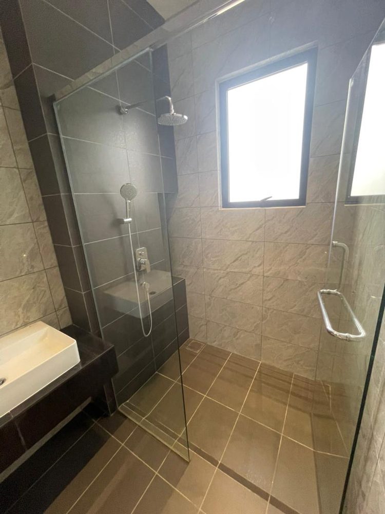 Ensuite shower after post-renovation cleaning by Ultra Cleaning